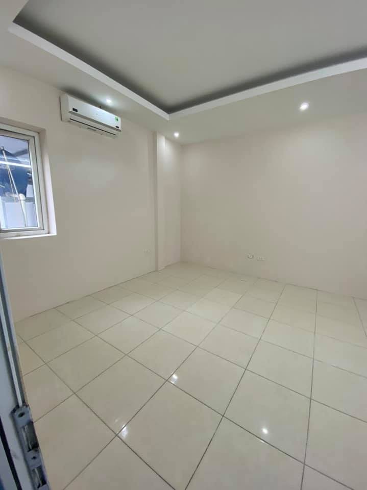 Trung Kính Quận Cầu Giấy, chính chủ cần cho thuê nhà phân lô ô tô vào nhà giá tốt đầu tư