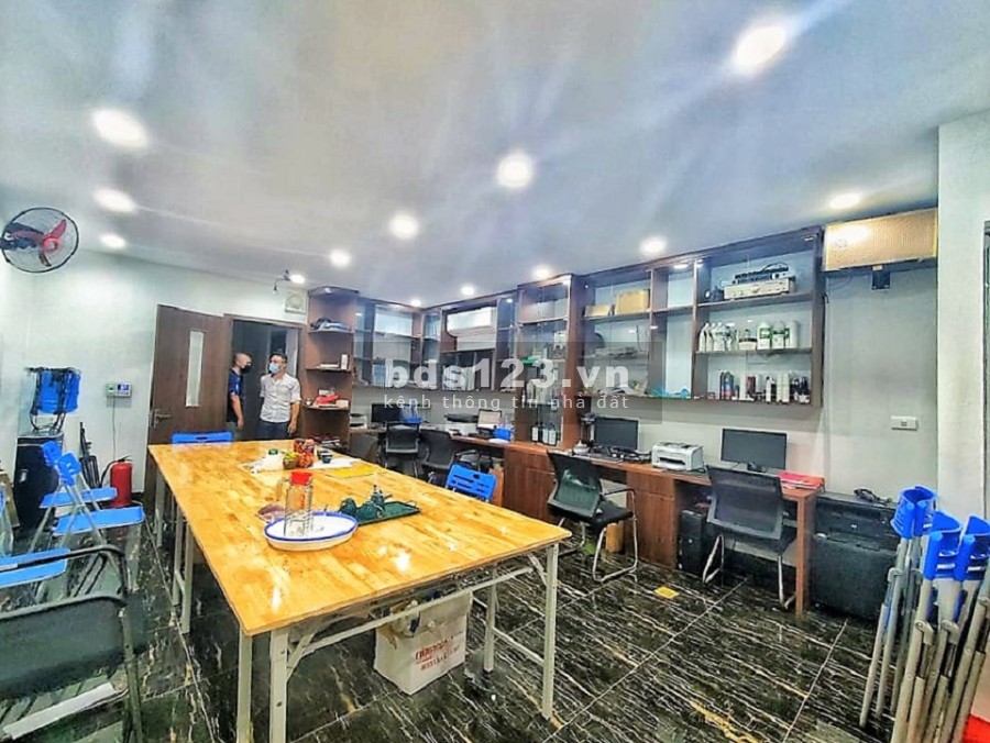 Tòa nhà phố Đống Đa, phố Nguyên Hồng. Ô tô, Kinh doanh. 98m2 MT8m 8T thang máy, 20 tỷ