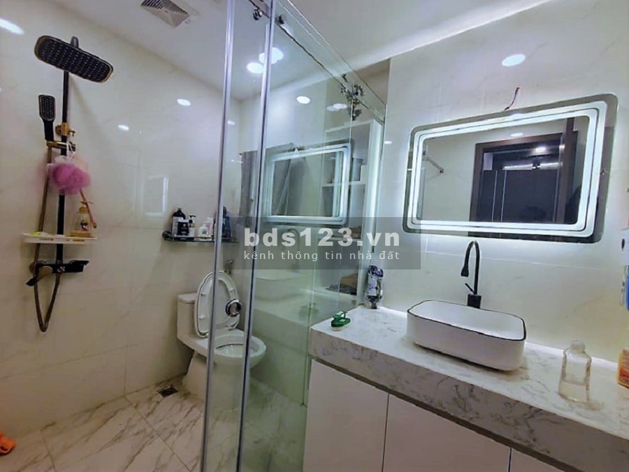 Tòa nhà phố Đống Đa, phố Hoàng Ngọc Phách. Kinh doanh, ô tô, thang máy. 95m2 8T thang máy, 19 tỷ