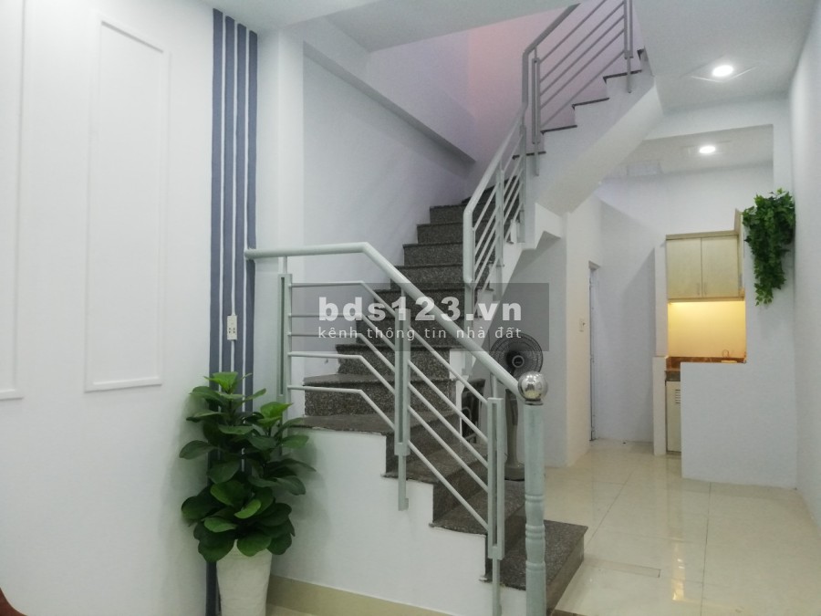 Nhà mới đầy dủ tiện nghi. Đường Ba Vân, Khu Bàu Cát. 4,3 tỷ