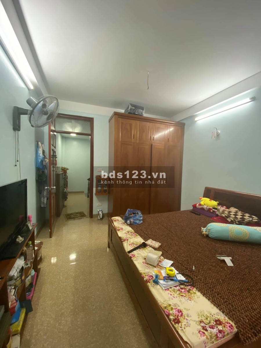 Bán gấp nhà Phú Đô gần sát đường lớn dân trí cao, khu an sinh tốt, diện tích 35m2, giá 3.1 tỷ