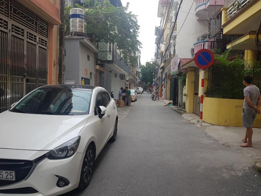 Bán nhà quận Hà Đông phố Mậu Lương diện tích 60m2, đúc 3 tầng rất gần ô tô giá chỉ 2 tỷ 990