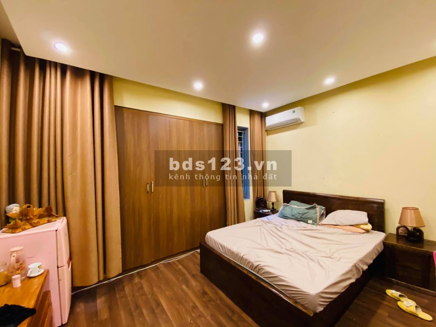 Bán nhà Trường Chinh tiện nghi cực đẹp giao thông thuận tiện 50m2 4 tầng giá 3.9 tỷ