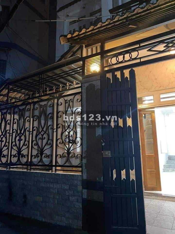 Lê Văn Thọ, P11, Gò Vấp xe hơi vô nhà, 70m2(7*10) 4 tầng giá chỉ 7,8 tỷ, lh 0967399045