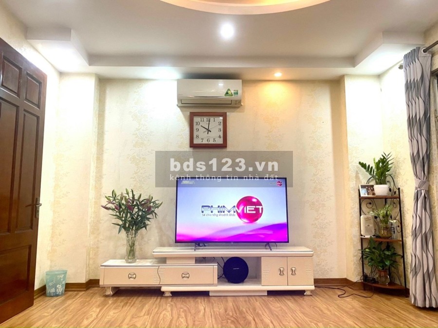 Bán nhà 45m2 mặt phố Thượng Thanh, kinh doanh, mặt tiền khủng, vỉa hè, nhỉnh 5 tỷ