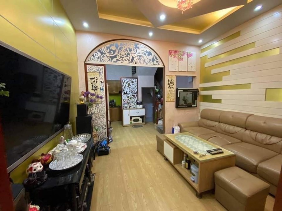 Bán Nhà Đường Láng, Đống Đa diện tích sử dụng 60m2, 5 tầng ô tô, giá bán chỉ 5 tỷ