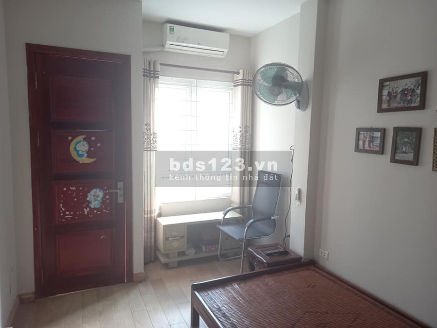 Bán nhà mặt phố trung tâm Đống Đa 2 mặt thoáng vĩnh viễn đường to tiện kinh doanh