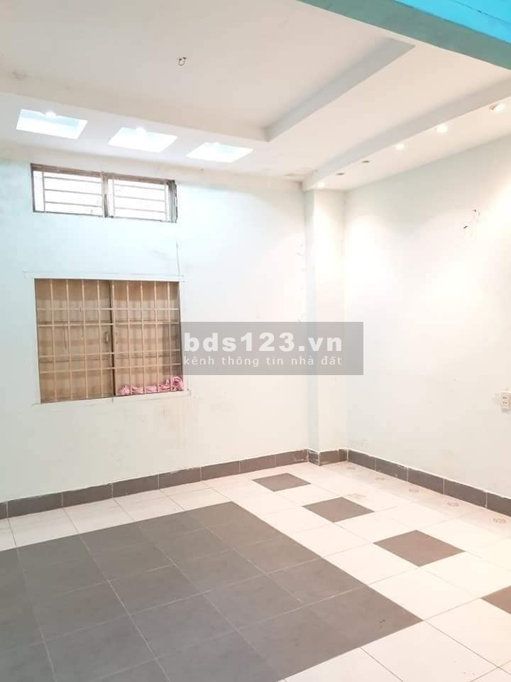 Chính chủ cần bán gấp nhà Phú Thọ Hòa diện tích 4,1mx21m hẻm xe hơi hiá rẻ chỉ 68tr/m2