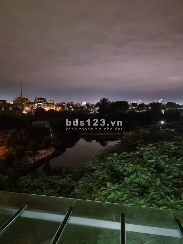Bán Nhà Hiếm Thượng Thanh, Phân Lô, Ô Tô tránh, View Hồ, 65m2, Giá: 8,2 Tỷ.