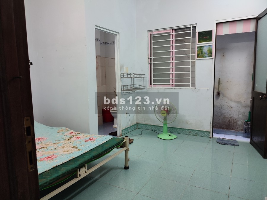 Cho thuê phòng trọ quận bình thạnh giáp quận 1,đường phan văn hân,16 m2