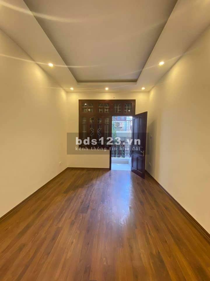 Bán nhà khu phân lô nhà đẹp ngõ thông 2 mặt thoáng ô tô tránh kinh doanh đỉnh, khu dân trí cao