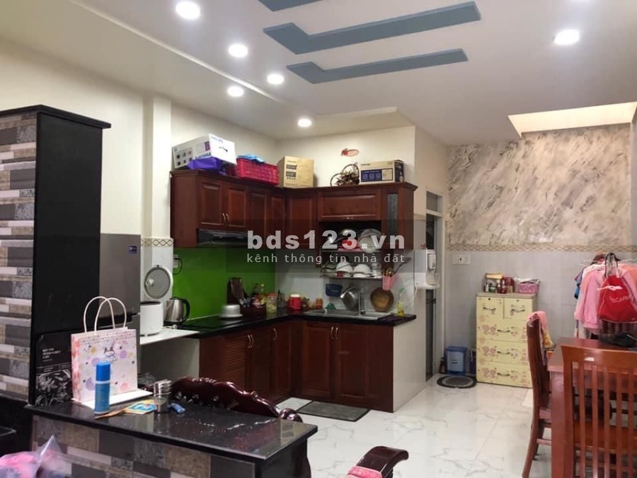 Bán nhà nở hậu, HXH Đồng Đen P13 Tân Bình, 48m2, 3 tầng, giá rẻ