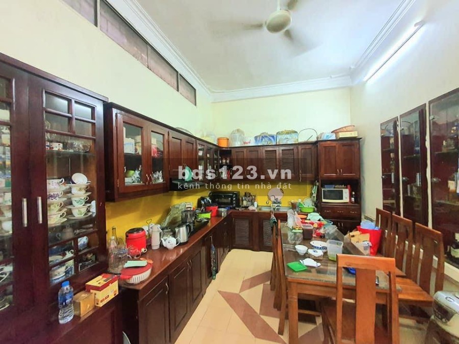Nhà 3 mặt thoáng, 4T 73m2 ngõ 120 Yên Lãng, chỉ 9.1 tỷ, LH em Tuấn 0392969999