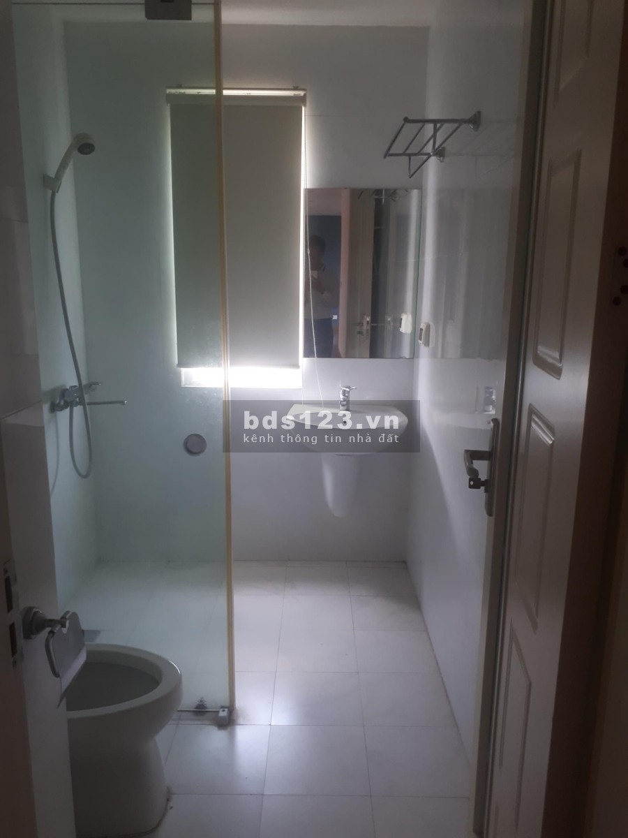 Chính chủ bán căn hộ Chung cư cao cấp 142m2, Lô Góc Golden Palace, Mễ Trì, Nam Từ Liêm