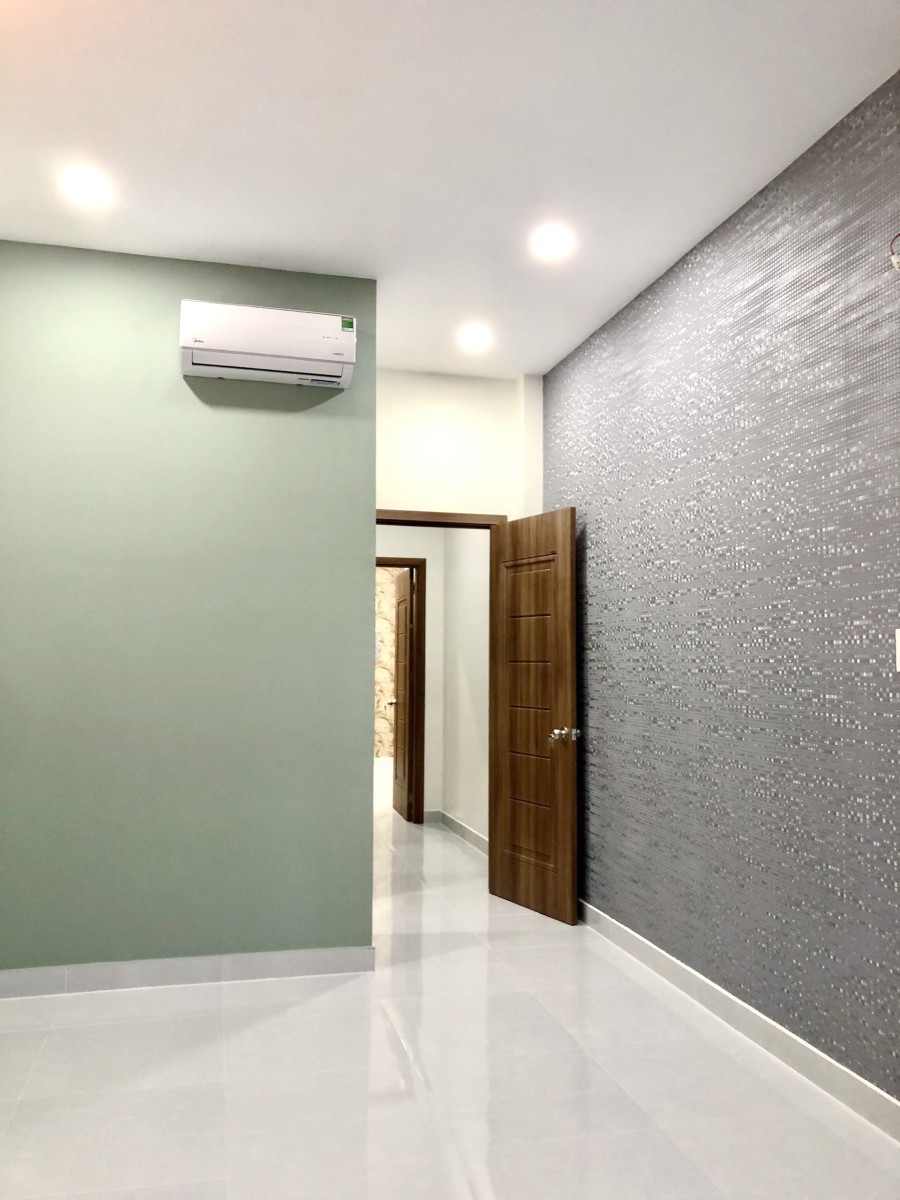 Nhà diện tích đẹp hẻm 769 Phạm Thế Hiển Quận 8 sổ hồng, hoàn công hỗ trợ vay ngân hàng