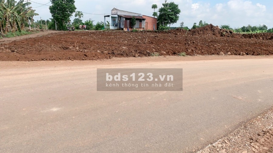 Cần Bán Đất ngay mặt tiền đường Phước bình, Gần 2 khu công nghiệp Phước Bình
