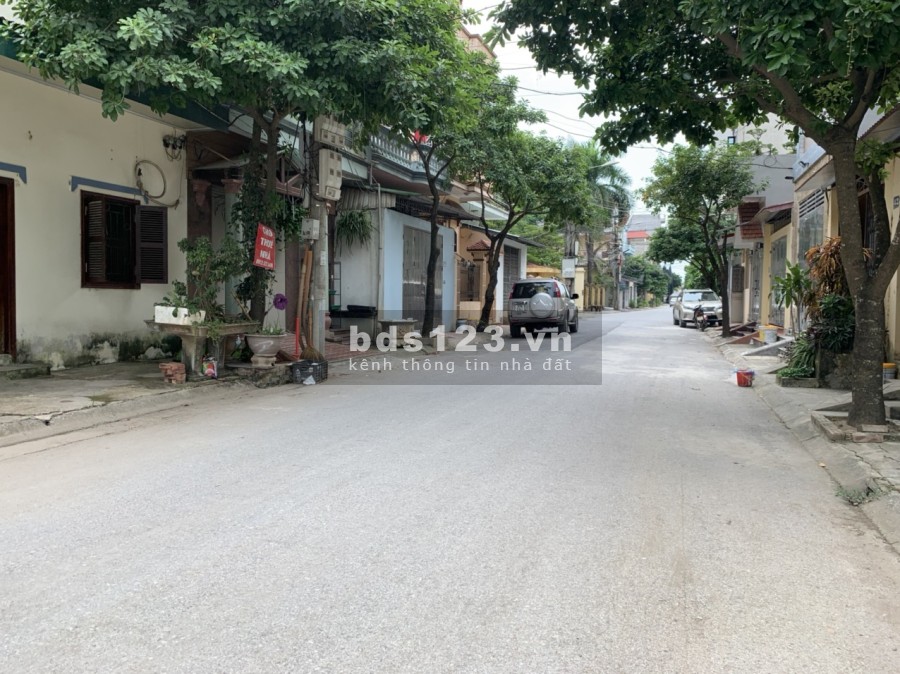  Phân lô vỉa hè 50m2 Duyên Thái, Thường Tín ô tô đỗ ngày đêm, gần trục chính