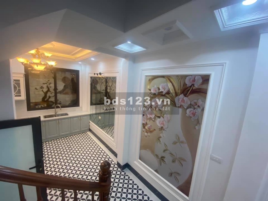 Cầu Giấy Nguyễn Khang dtsd 43m2 nhà đẹp ngõ rộng sh quay đầu 3 bước ra ô tô tránh