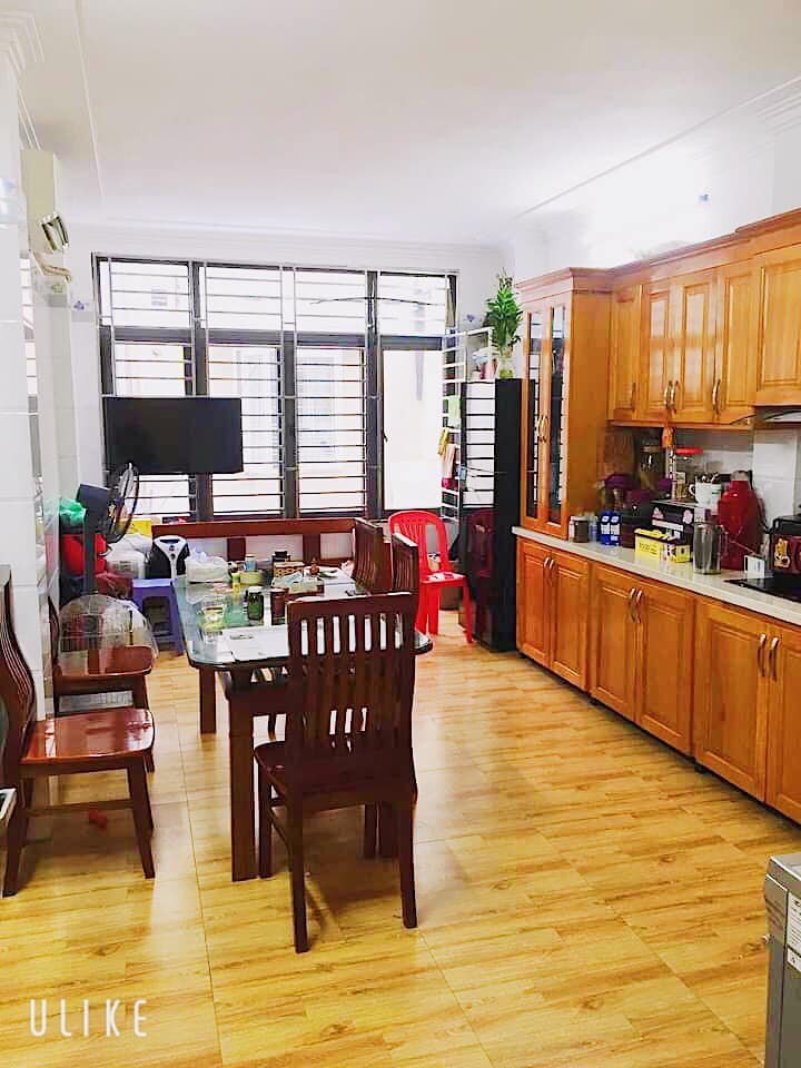 Siêu Hiếm! Bán nhà đẹp Chùa Láng Đống Đa oto 7 chỗ đỗ cửa KD VP cho thuê ở ngay chỉ 6.3 tỷ