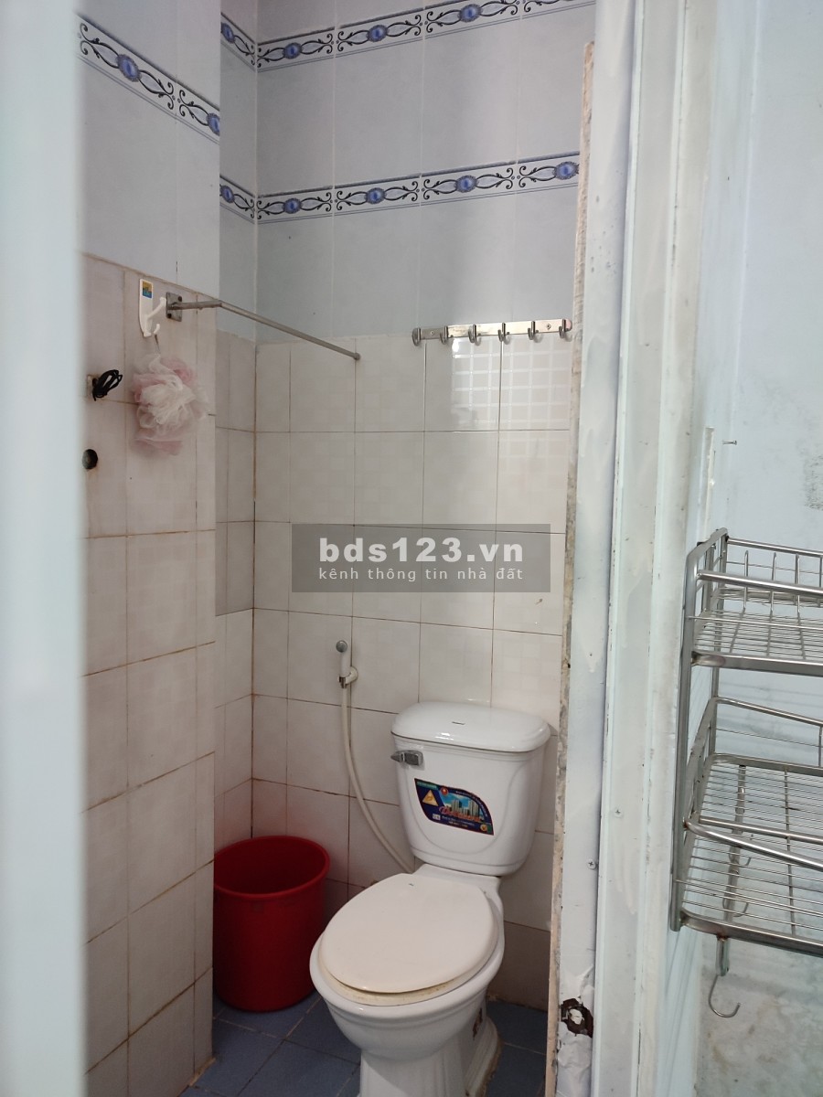Cho thuê phòng trọ quận bình thạnh giáp quận 1,đường phan văn hân,16 m2