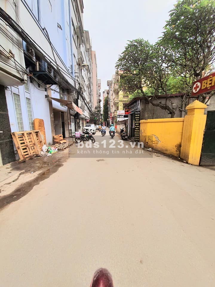 Cầu Giấy Nguyễn Khang dtsd 43m2 nhà đẹp ngõ rộng sh quay đầu 3 bước ra ô tô tránh