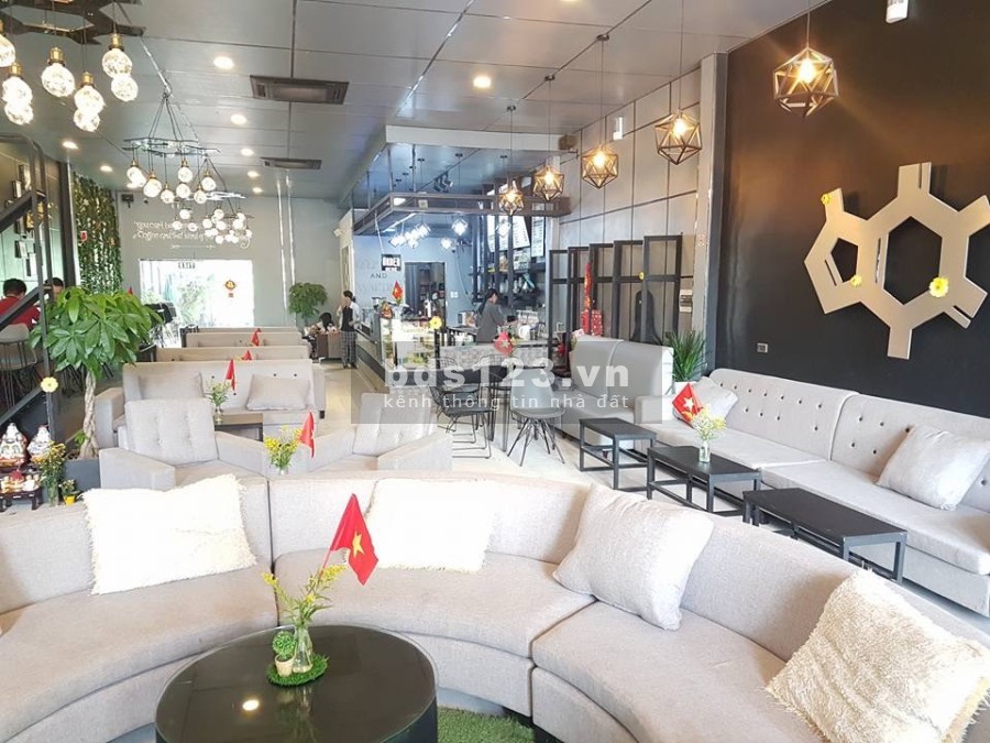 Bán 2 căn nhà mặt tiền đường Song Hành khu dân trí cao, liên hệ 0907071070, sổ sẵn