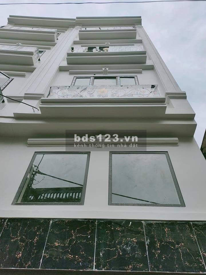 Cầu Giấy Nguyễn Khang dtsd 43m2 nhà đẹp ngõ rộng sh quay đầu 3 bước ra ô tô tránh