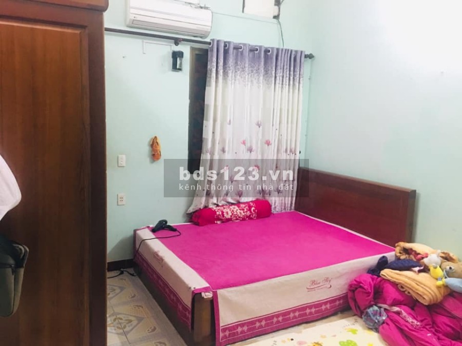 Bán nhà nguyên căn hiếm Kim Mã phố Vip Ba Đinh, dtsd 30m2, 4 tầng, mt 4m, giá 2.8 tỷ, lh 0975513371
