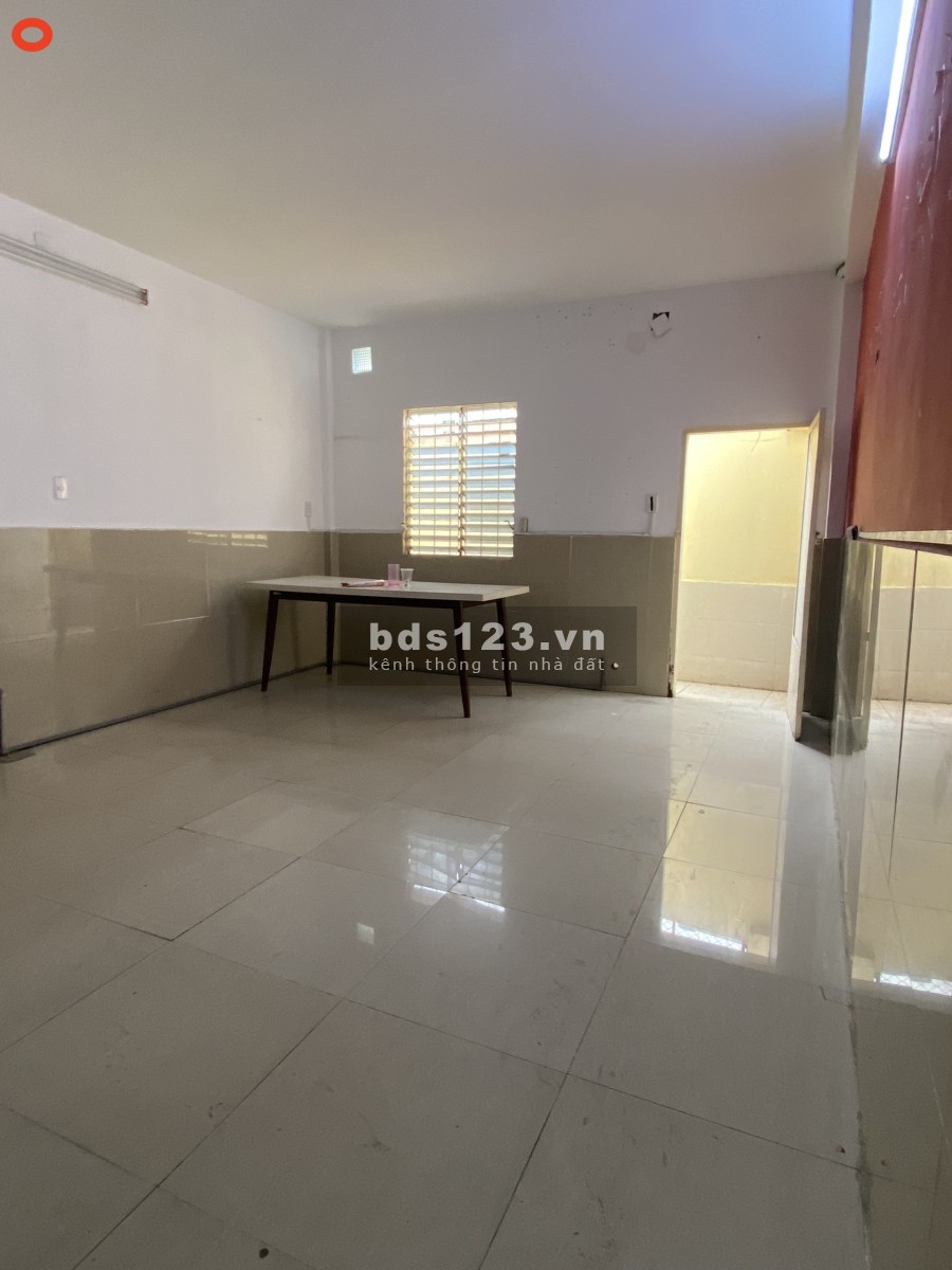 Mặt tiền thụt Bạch Đằng diện tích 5x18m 1 triệu 3 lầu sân thượng 6P 4WC 35 tr/th fix
