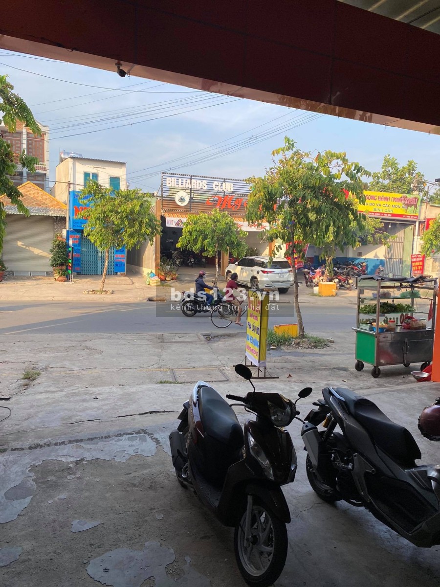 Bán 2 căn nhà mặt tiền đường Song Hành khu dân trí cao, liên hệ 0907071070, sổ sẵn