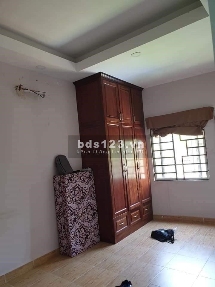 Chính chủ bán nhà hẻm xe hơi 3 tầng Lũy Bán Bích Quận Tân Phú, dtsd 56m2, giá chỉ 4 tỷ 2