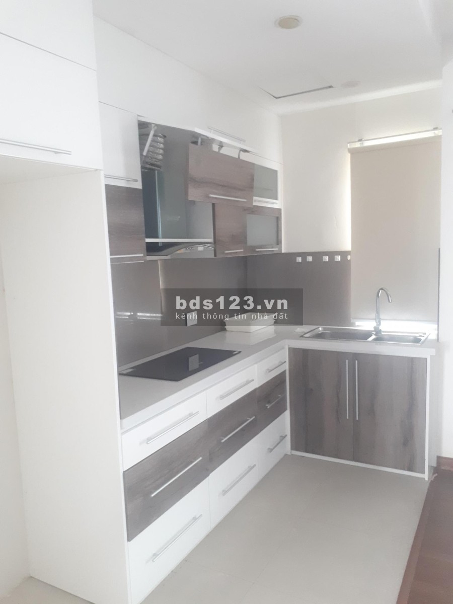 Chính chủ bán căn hộ Chung cư cao cấp 142m2, Lô Góc Golden Palace, Mễ Trì, Nam Từ Liêm