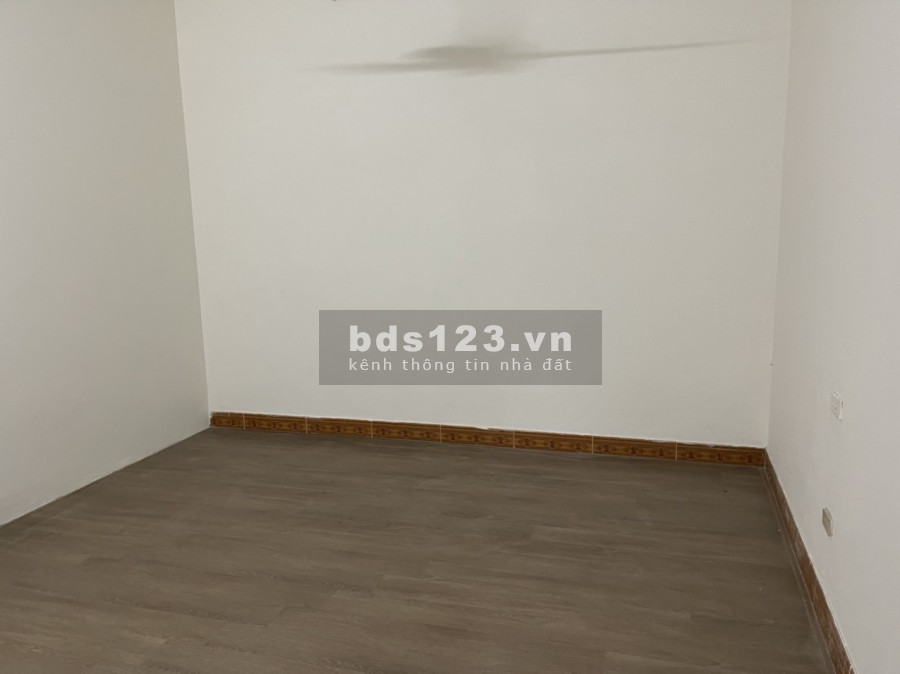 Bán nhà Kim Ngưu, 23m2, đúc 4 tầng, ở ngay, giá bán 1.9 tỷ lh 0333846866