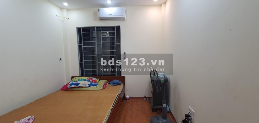 Bán nhà đường Bùi Xương Trạch, nhà đẹp, 2 mặt thoáng, ô tô đỗ cổng lh 0368781929