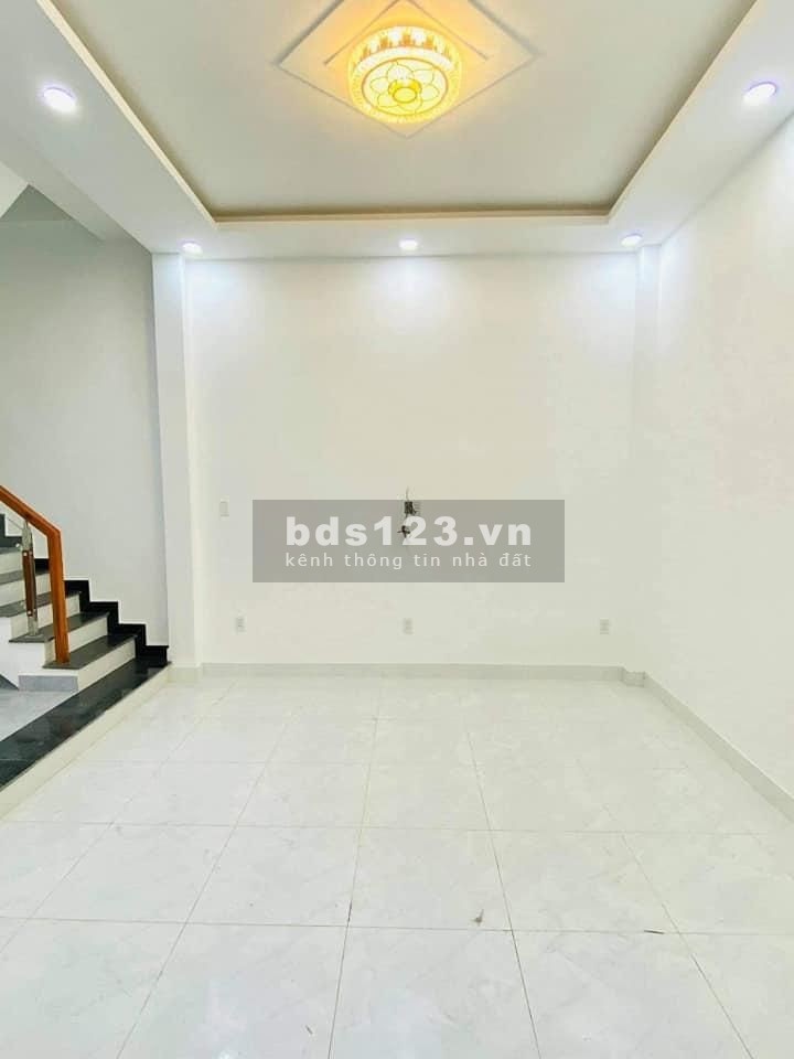 Mặt tiền hẻm xe hơi Quang Trung, P.10, Quận Gò Vấp, 4PN, dtsd 40m2 giá bán chỉ 4.8 tỷ