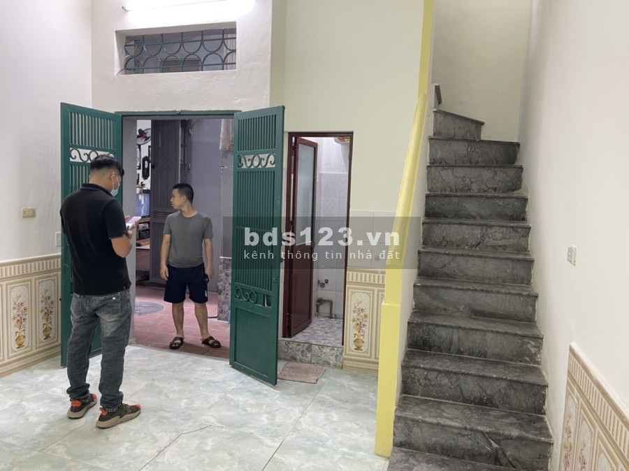 Bán nhà Kim Ngưu, 23m2, đúc 4 tầng, ở ngay, giá bán 1.9 tỷ lh 0333846866