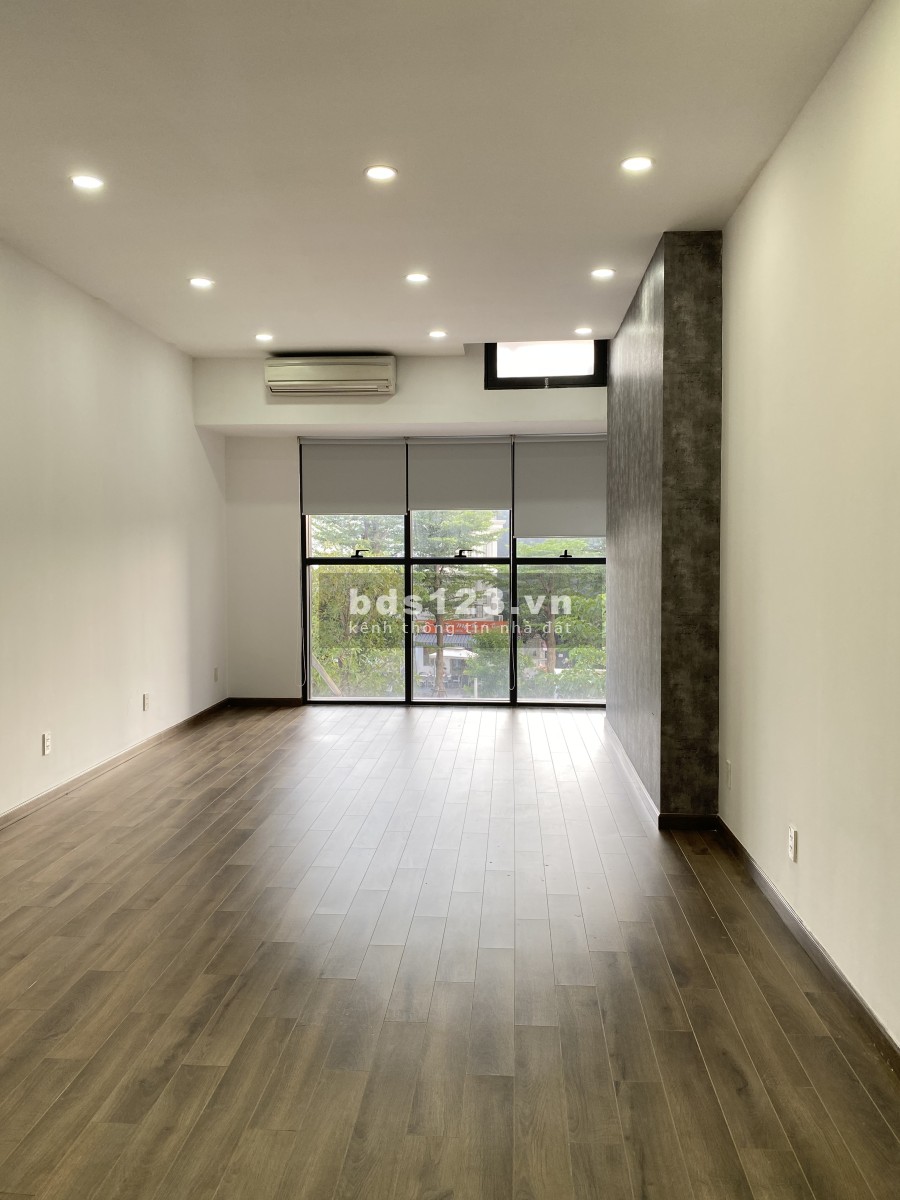 Hạ giá 7tr bao phí chốt nhanh căn OT The Sun Avenue, 35m2 sàn gỗ, máy lạnh Inverter
