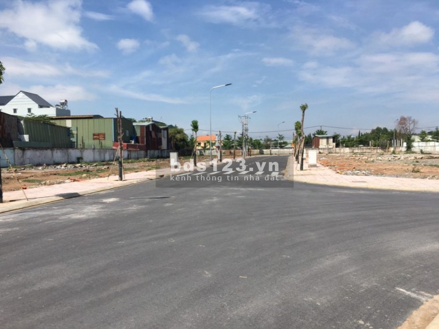 Tôi cần bán lô đất cạnh Chợ, khu công nghiệp Đất thổ cư xây dựng ở ngay giá tốt đầu tư