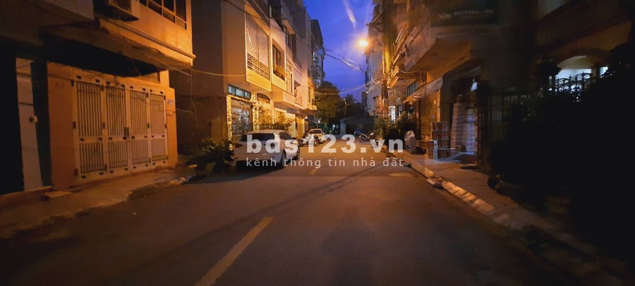 Bán nhà riêng Quận Hà Đông, giá rẻ chính chủ dtsd 40m2, 5 tầng mặt tiền 4m, giá thoả thuận