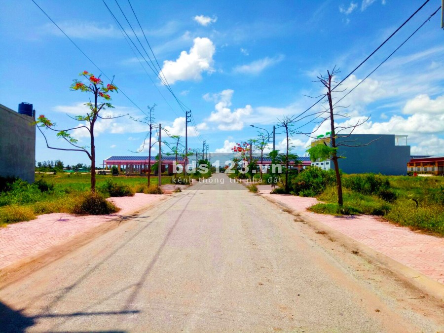 Nền thổ liền kề cụm KCN tương lai - Đầu tư siêu lời trong tầm tay!