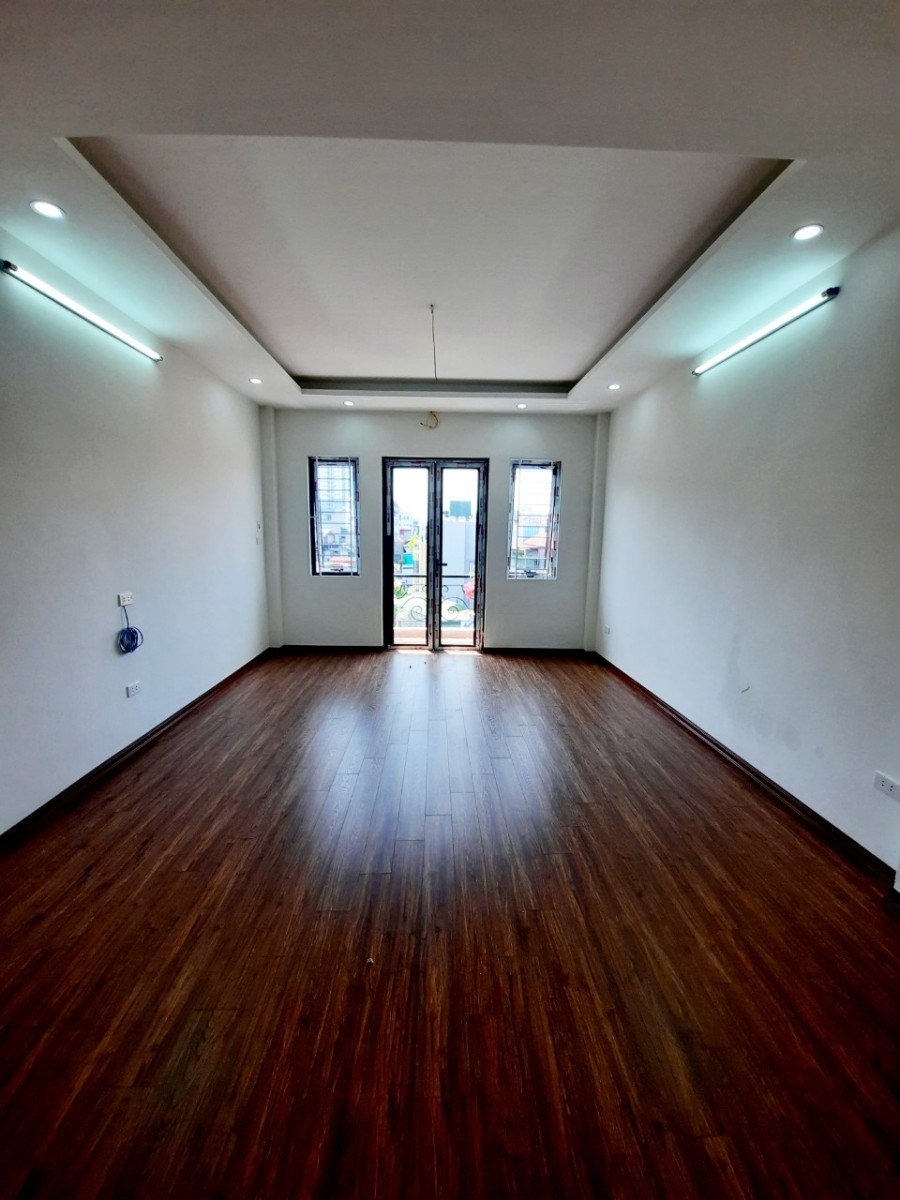 Bán nhà mặt phố Mai Động, Hoàng 48m2 6 tầng, thang máy, 3 làn ô tô, kinh doanh 10,7 Tỷ