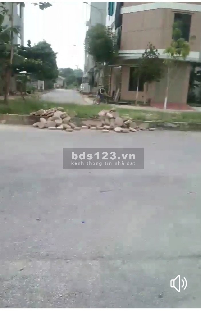  Chính chủ cần bán mảnh đất dịch vụ Dương Nội, thuộc khu LK 29, phường Dương Nội, quận Hà Đông, TP. Hà Nội.