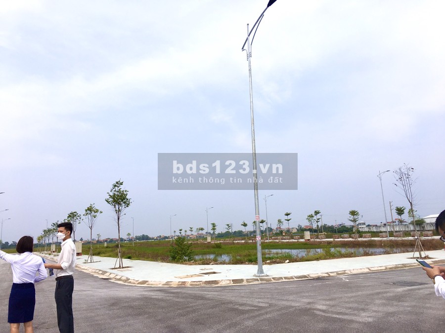 Cần bán Đất nền Quốc Lộ 47 Xã Đông Khê diện tích sử dụng 108m2, giá thương lượng