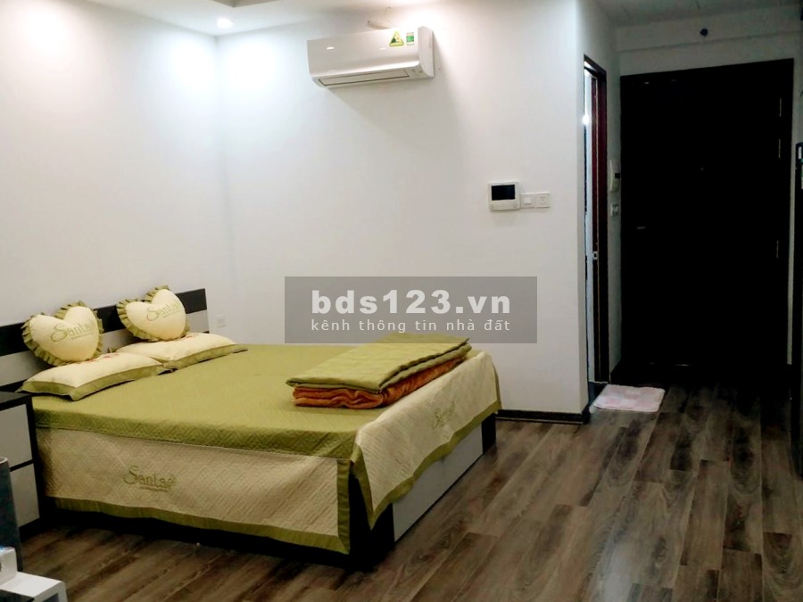 Cho thuê gấp căn hộ studio Vinhomes Trần Duy Hưng D'Capitale. LH 0989346583