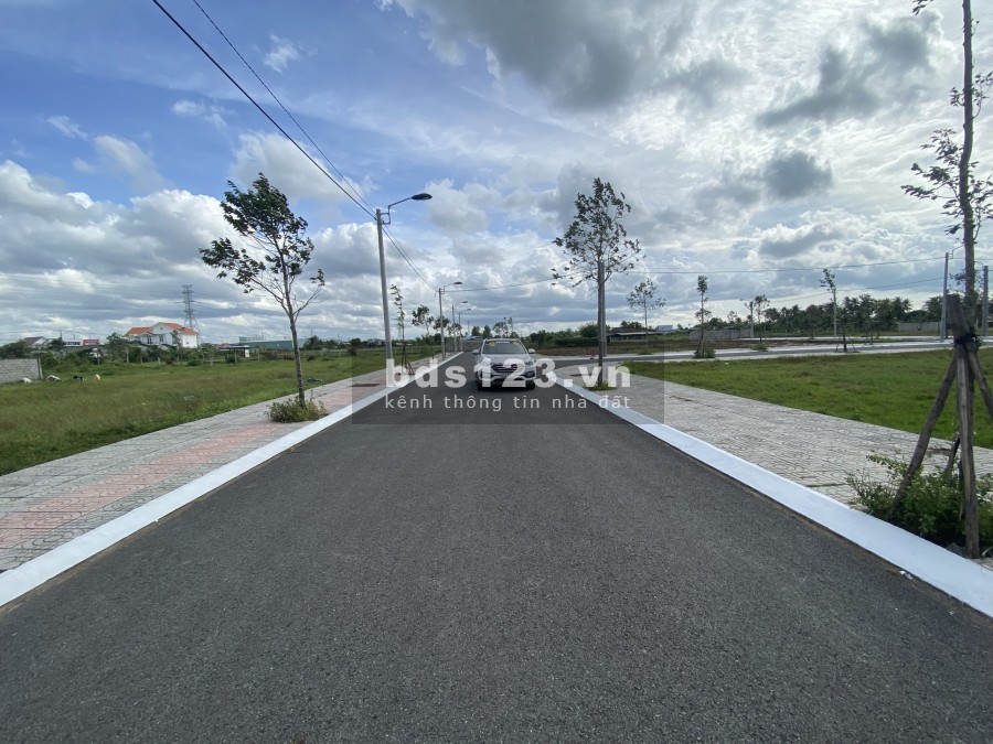 Đất nền thành phố tân an giá rẻ, thổ cư 100%, sổ hồng riêng, diện tích sử dụng 80m2