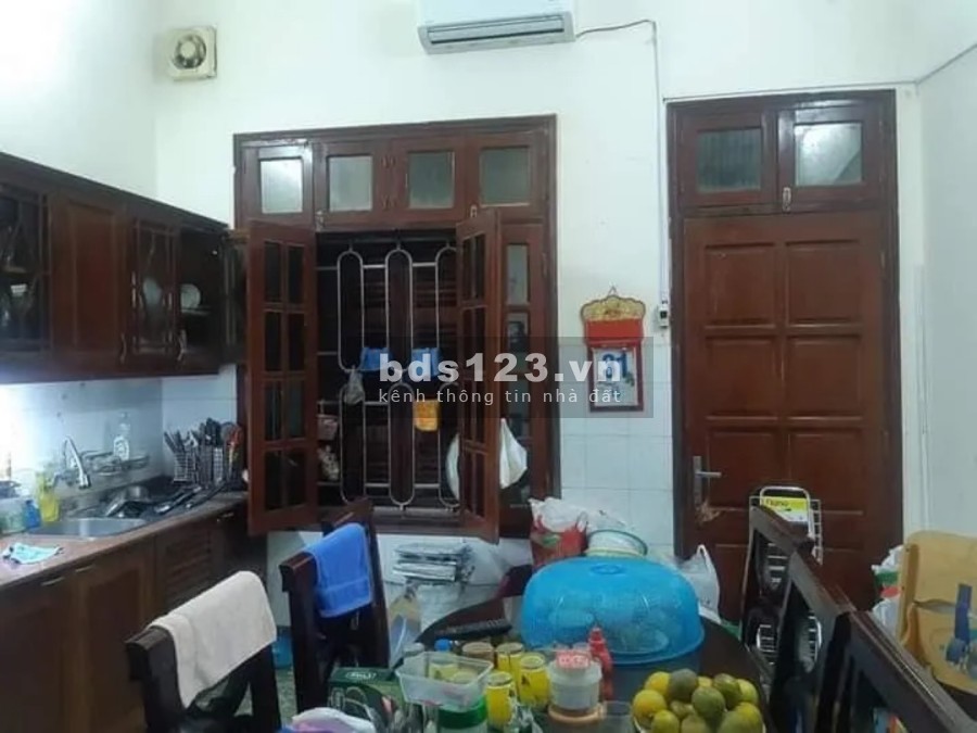 Bán Nhà Chùa Láng 50M 4 Tầng, Mặt Tiền: 4M ÔTÔ tránh vỉa hè kinh doanh.Giá: 10.2 tỷ