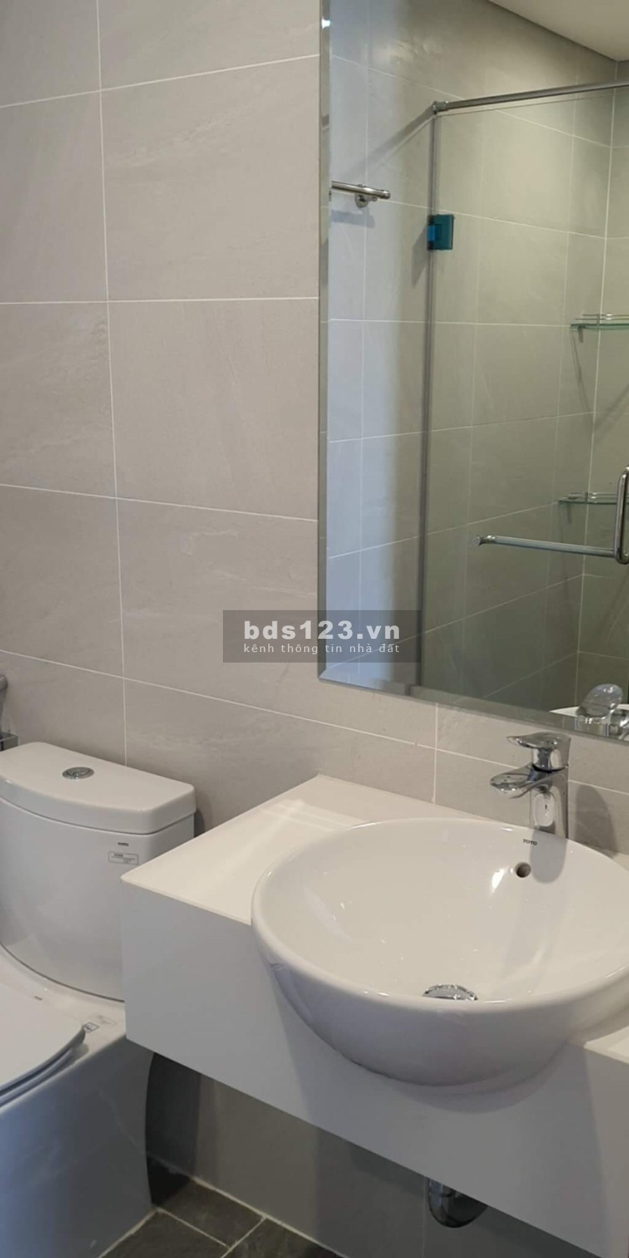 Cho thuê căn hộ Vinhomes Smart City 3pn-74m2 đồ cơ bản.Giá:9Tr/Tháng(vào luôn)