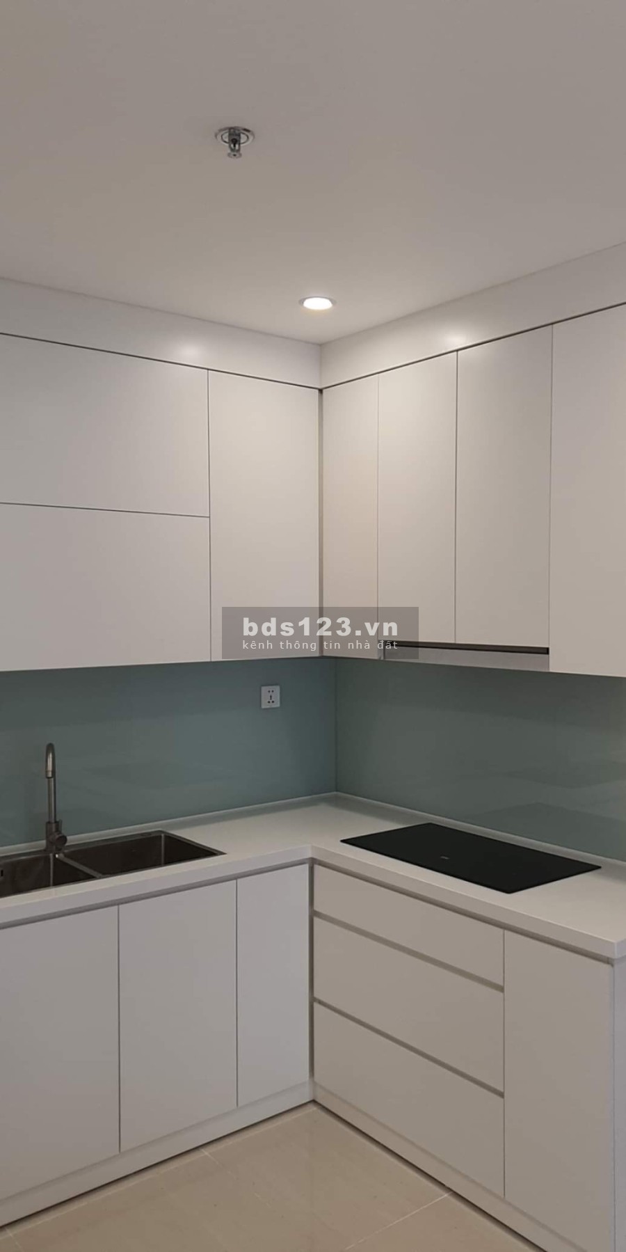 Cho thuê căn hộ Vinhomes Smart City 3pn-74m2 đồ cơ bản.Giá:9Tr/Tháng(vào luôn)