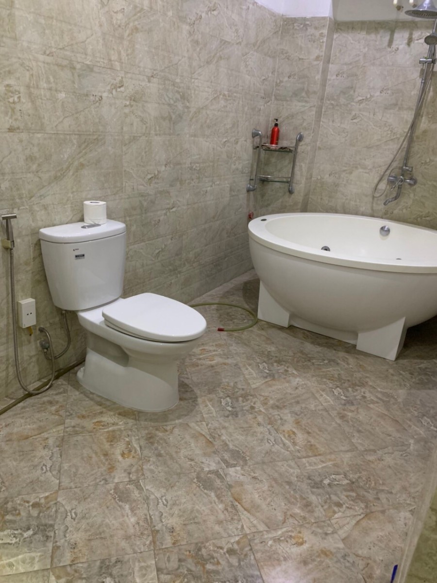 Bán nhà Tô Ngọc Vân 100m mt 8m- Lô góc ô tô tránh giá cực tốt liên hệ 0975648579