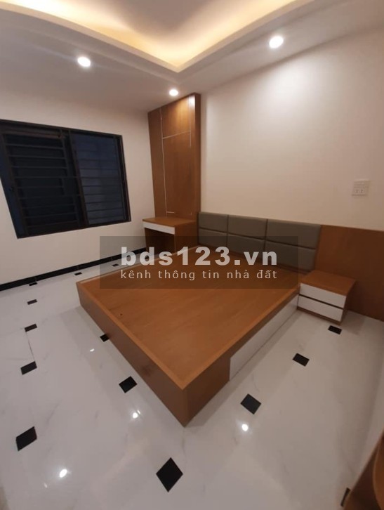 Bán nhà Phương Canh ô tô đỗ cửa đầy đủ nội thất, diện tích sử dụng 37m2, 5 tầng, giá 2.85 tỷ